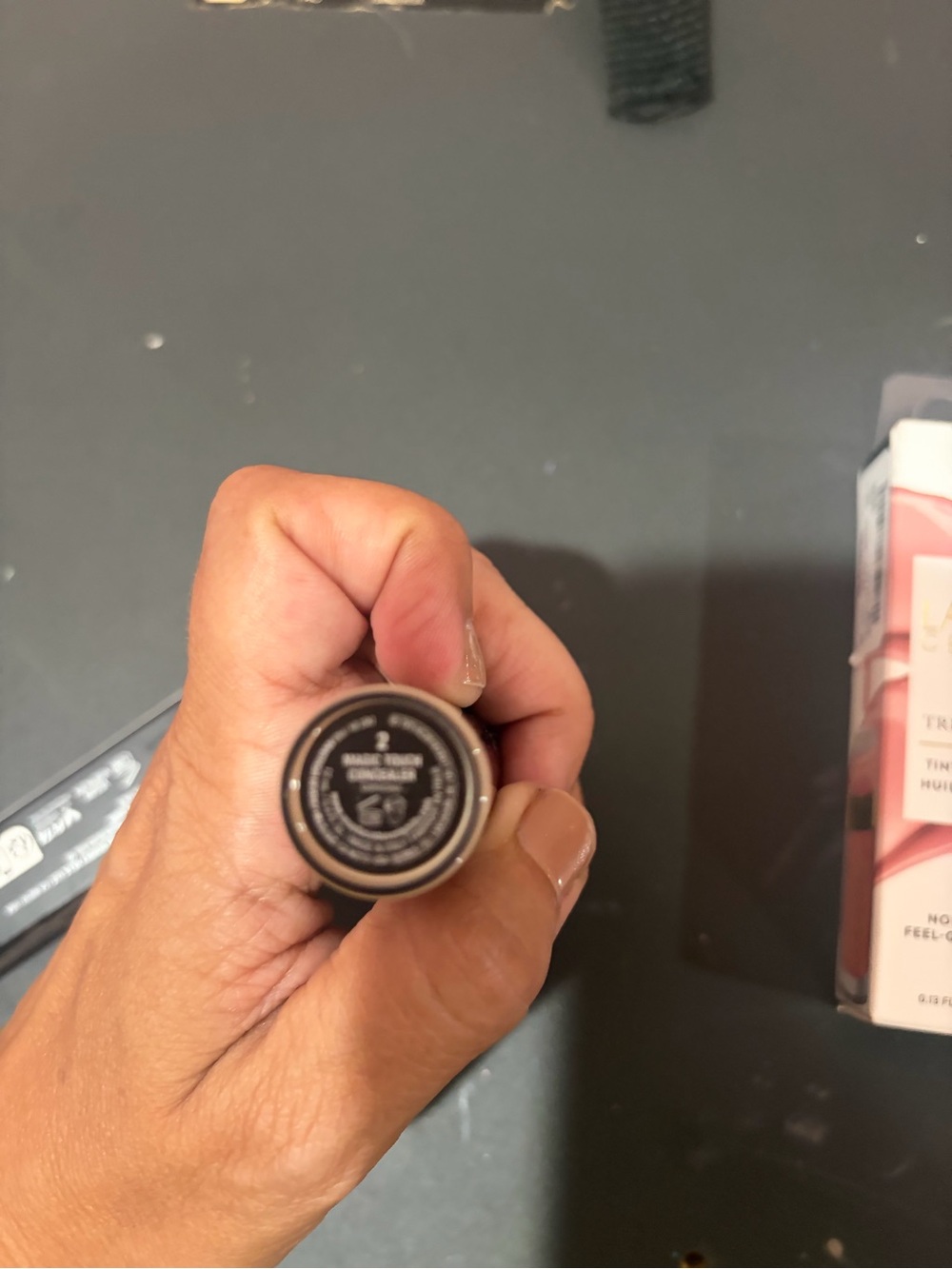 Anastasia Beverly Hills Magic Touch Concealer #2 - Picture 4 of 10